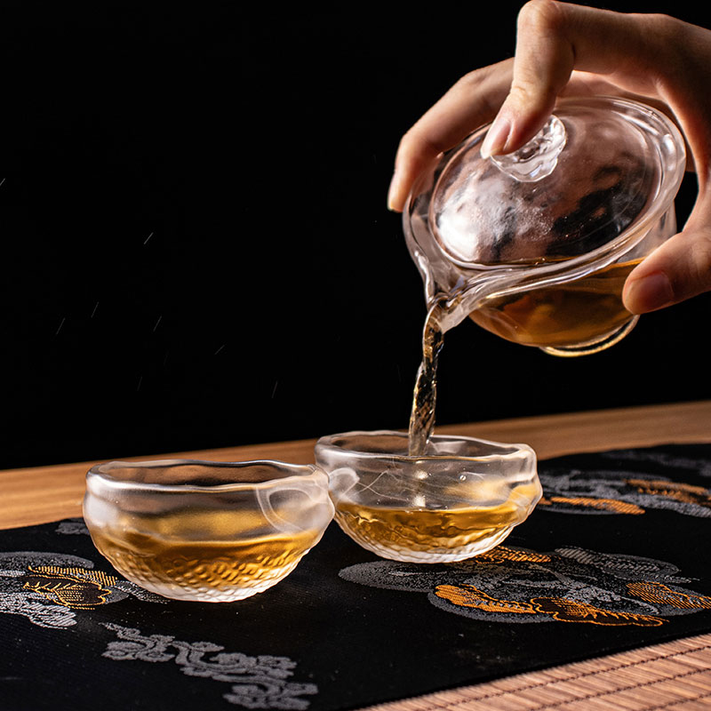 Socrú Tae Gloine Trédhearcach le Teapot, Corn Tae