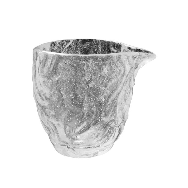 Patrún mboilgeog trédhearcach Cupáin Tae Gloine Socraigh le haghaidh úsáide cruinnithe oifig bhaile