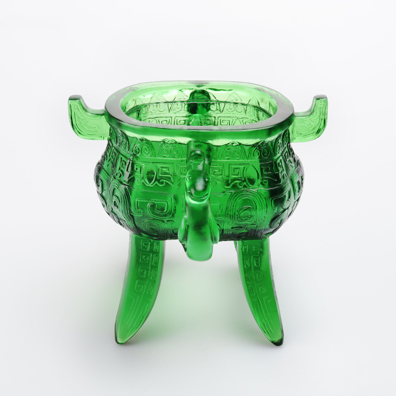 Tripod Crystal Glass emerald green le lámha cluas-chruthach